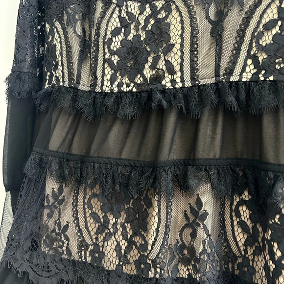 AMAZING delicate long laced dress by FOR LOVE & LEMONS - Picture 9 of 13